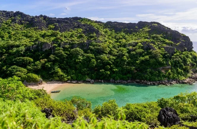 Panorama du Nord : entre parcs et lagons — Nosy Komba